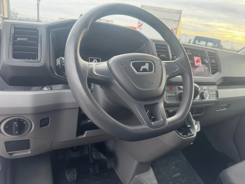 VW Crafter, снимка 8 - Бусове и автобуси - 52727886