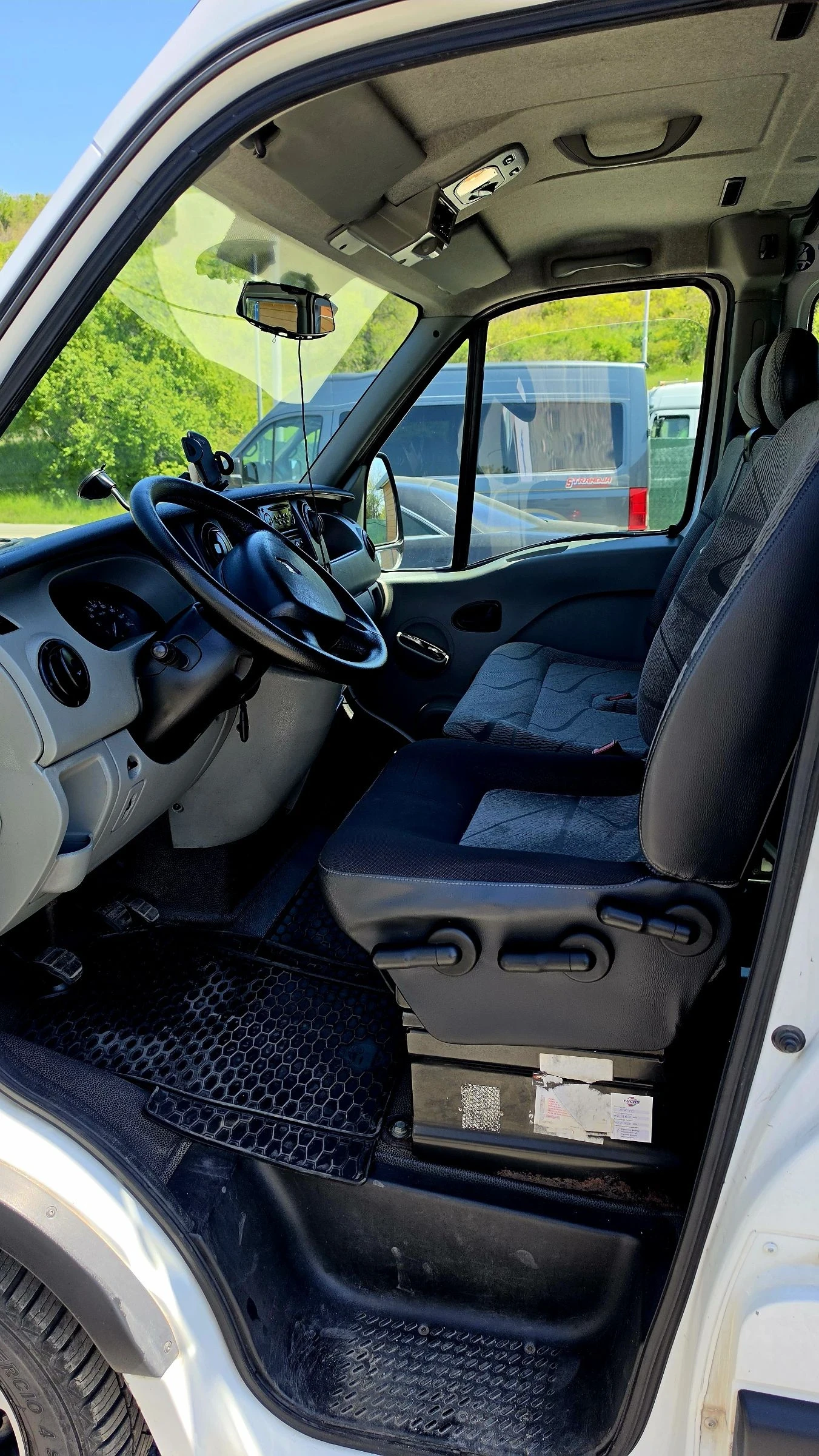 Renault Master 2, 5 DCI , снимка 8 - Бусове и автобуси - 54423917