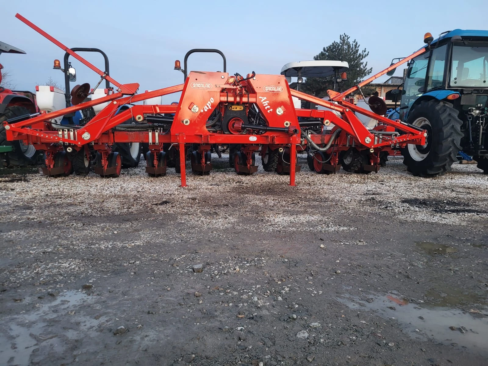  SAKALAK | Mobile.bg   16