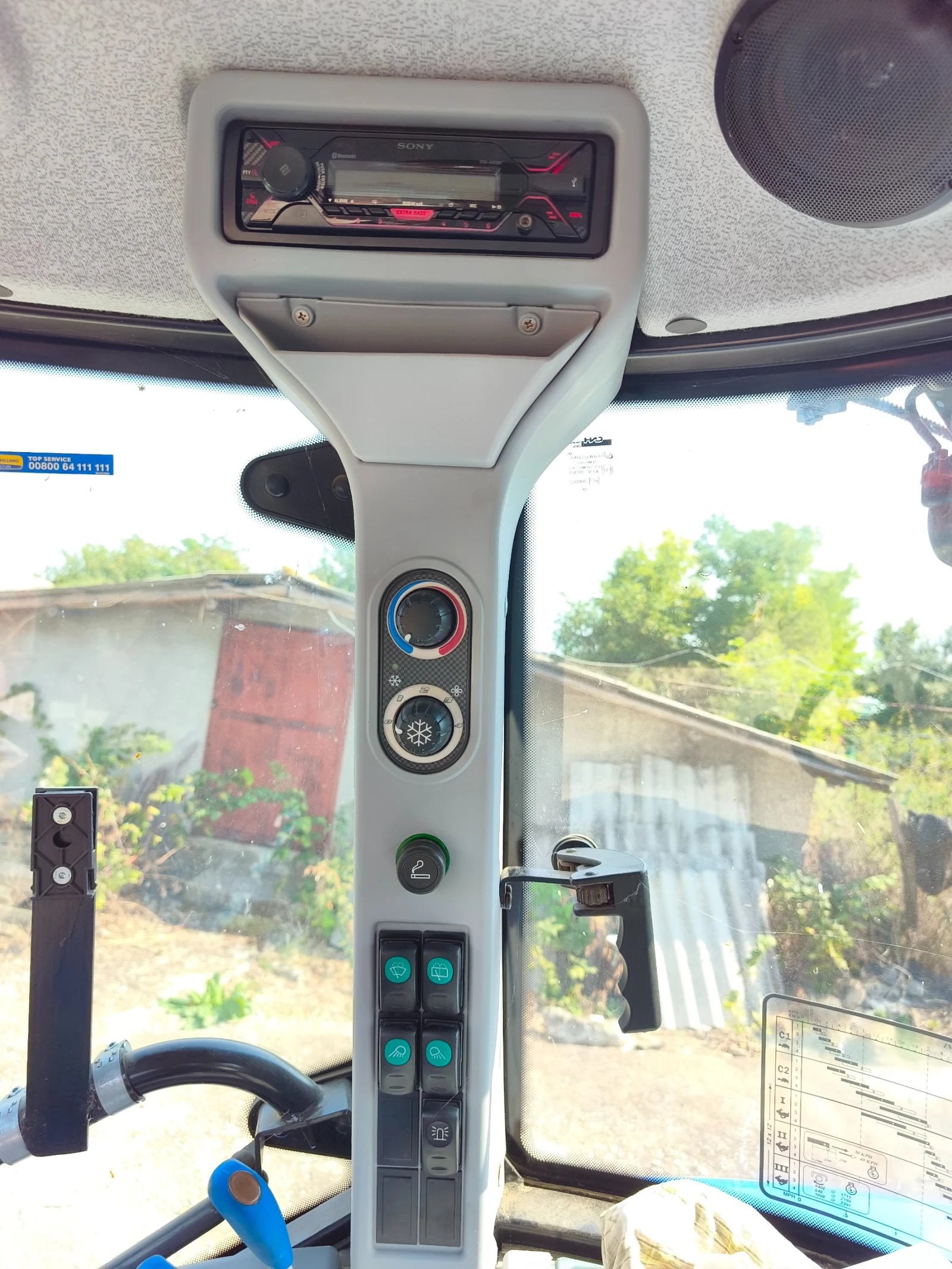 Трактор New Holland TD5.85, снимка 11 - Селскостопанска техника - 56241749