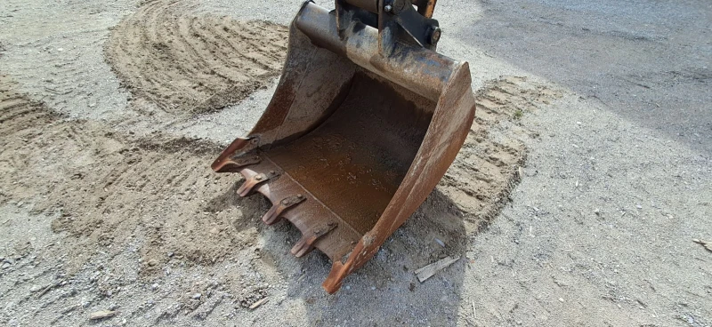 Багер Case CX80, снимка 8 - Индустриална техника - 49646060