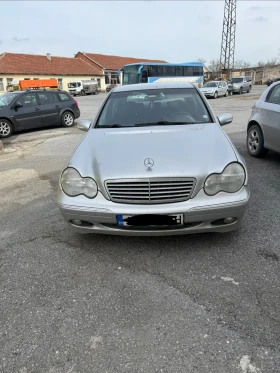 Mercedes-Benz C 220, снимка 2