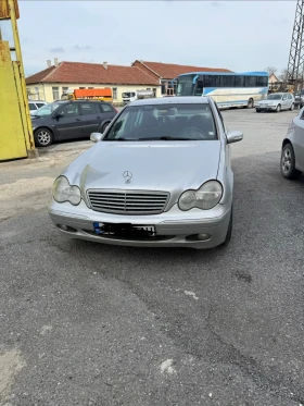 Mercedes-Benz C 220, снимка 1