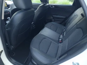 Kia XCeed 1.6 Plug-in-Hybrid PHEV DIGITAL COCKPIT KEYLESS, снимка 9