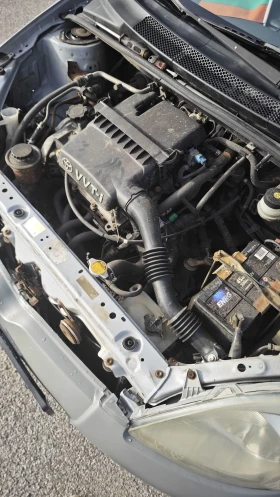 Toyota Yaris 1.0 КЛИМАТИК , снимка 6