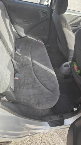 Toyota Yaris 1.0 КЛИМАТИК , снимка 8