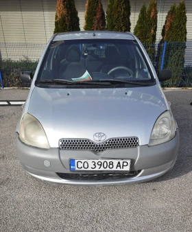 Toyota Yaris 1.0 КЛИМАТИК , снимка 1
