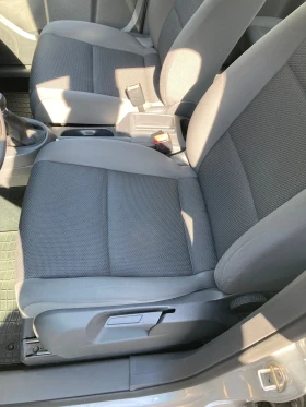 VW Touran 1.6 TDI  | Auto.bg — изображение 13
