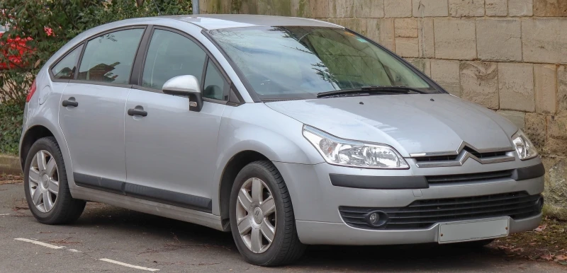 Citroen C4 1.6i 16V, 5 врати, снимка 1 - Автомобили и джипове - 47128069