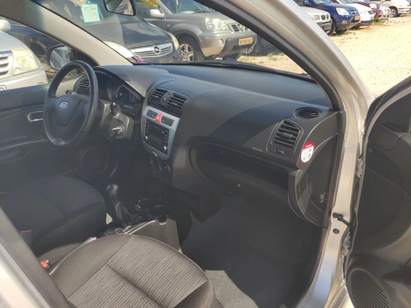 Kia Picanto 1.1I, снимка 8 - Автомобили и джипове - 42233146