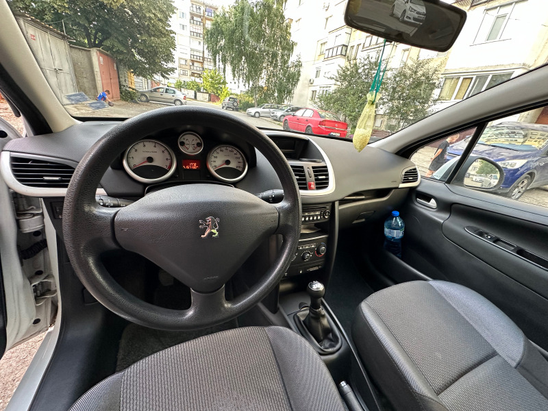 Peugeot 207 Фейлифт 1.4i, снимка 6 - Автомобили и джипове - 46280139