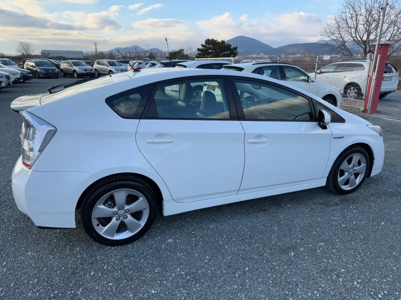 Toyota Prius (KATO НОВА)^(ХИБРИД), снимка 5 - Автомобили и джипове - 48323100