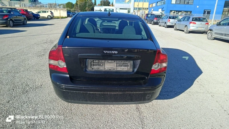 Volvo S40 Седан, снимка 8 - Автомобили и джипове - 48456277