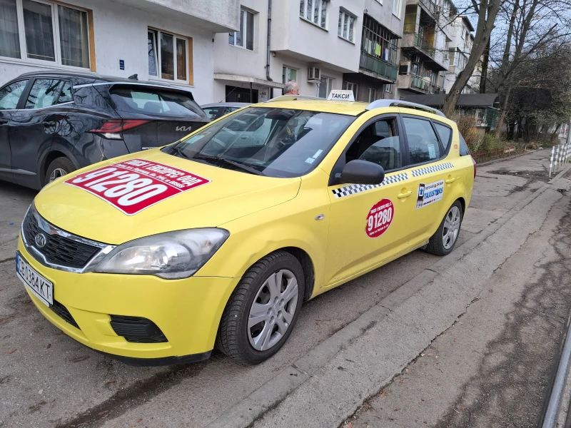 Kia Ceed, снимка 1 - Автомобили и джипове - 49490541