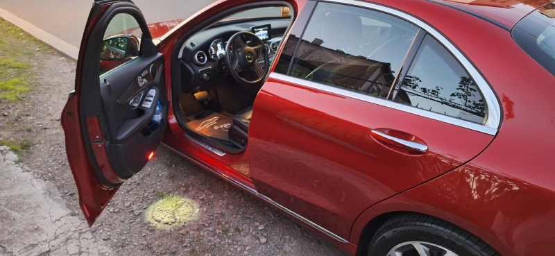 Mercedes-Benz C 300, снимка 5 - Автомобили и джипове - 51393334
