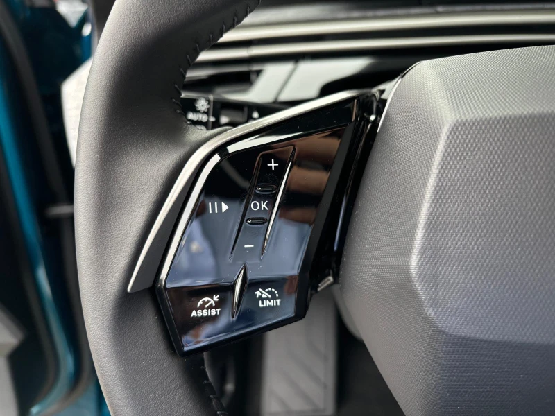 Peugeot 3008 E* 19"* CAM* LED* NAVI* , снимка 8 - Автомобили и джипове - 51602670