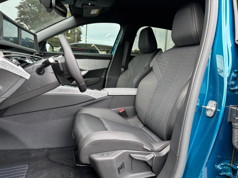 Peugeot 3008 E* 19"* CAM* LED* NAVI* , снимка 5 - Автомобили и джипове - 51602670