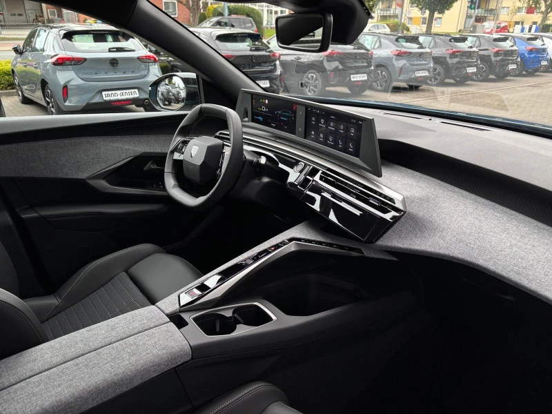 Peugeot 3008 E* 19"* CAM* LED* NAVI* , снимка 14 - Автомобили и джипове - 51602670