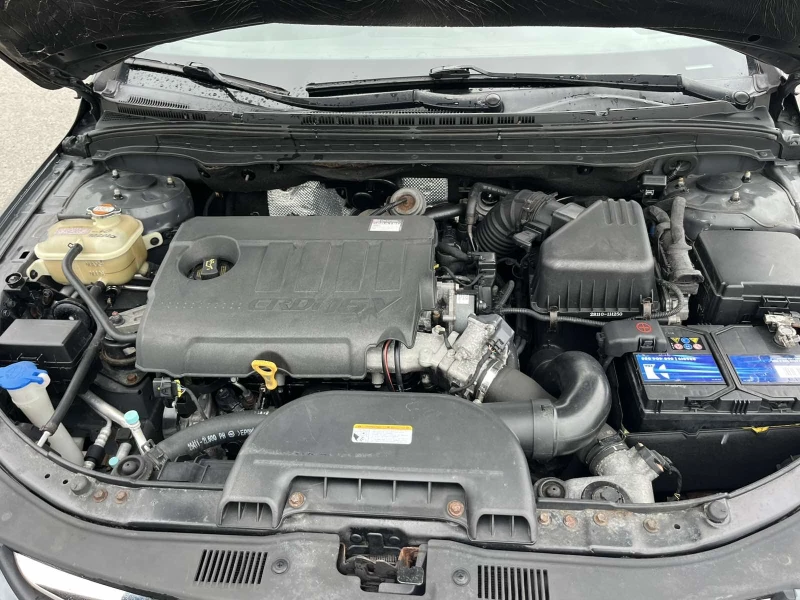 Hyundai I30 1.6CRDI 90кс 6 СКОРОСТИ АВТОПИЛОТ КЛИМАТРОНИК , снимка 15 - Автомобили и джипове - 52471460