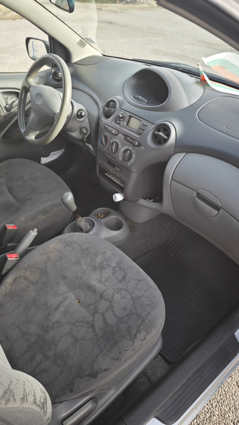 Toyota Yaris 1.0 КЛИМАТИК , снимка 7 - Автомобили и джипове - 52516580