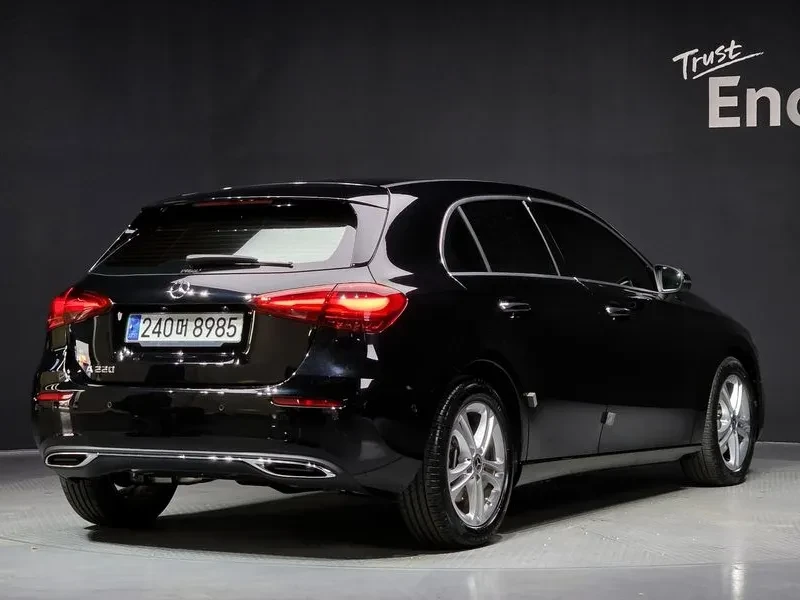 Mercedes-Benz A 220, снимка 2 - Автомобили и джипове - 54836937