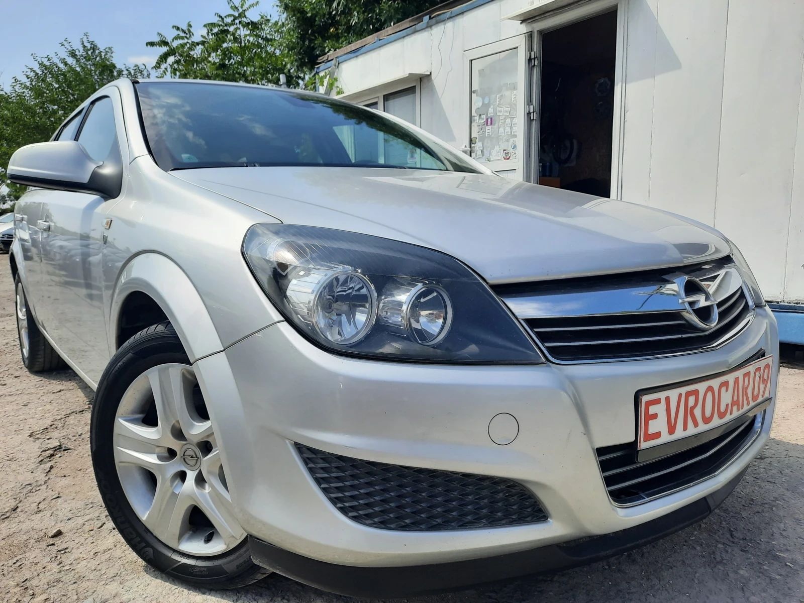 Opel Astra 2010та 1.7TDIКАТО НОВА - изображение 2