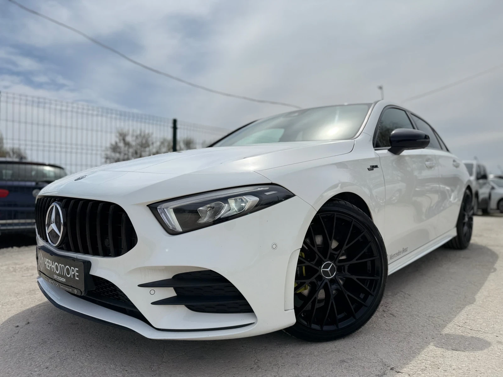 Mercedes-Benz A 180 CDI Premium AMG Sport 7G tronic - изображение 3