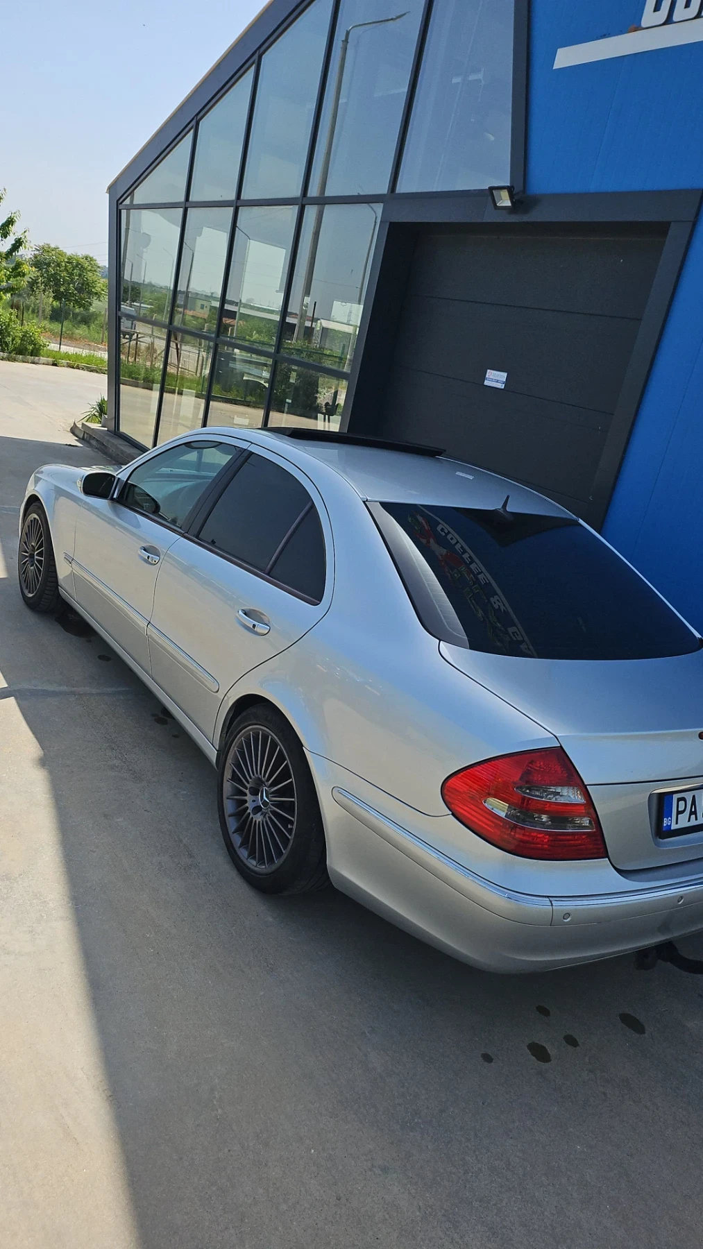 Mercedes-Benz E 270 2.7 - изображение 3