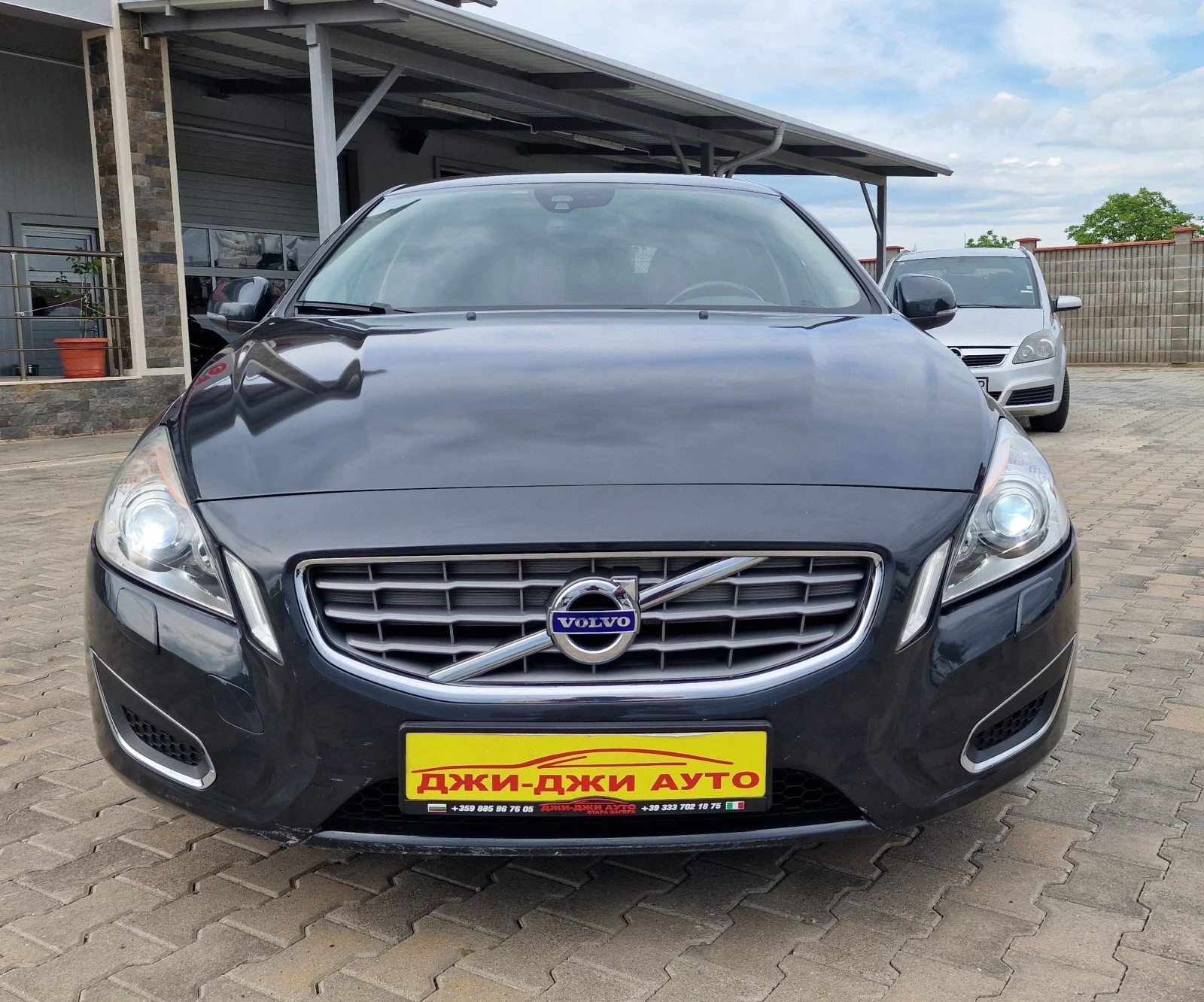 Volvo V60 1.6D E.DRIVE - изображение 2