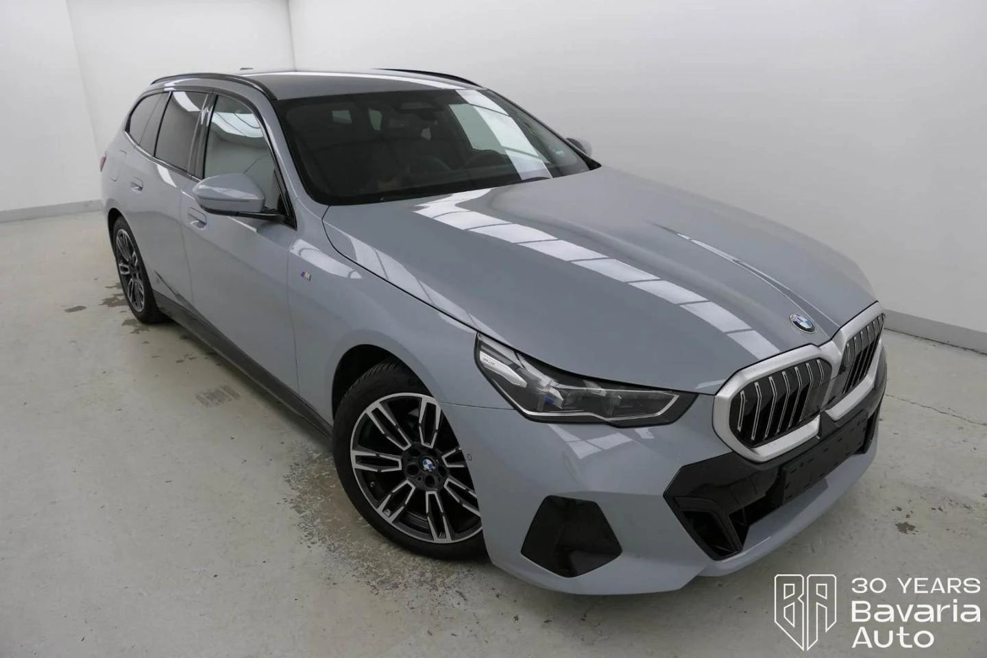 BMW 520 d Touring M Sport Paket - изображение 4