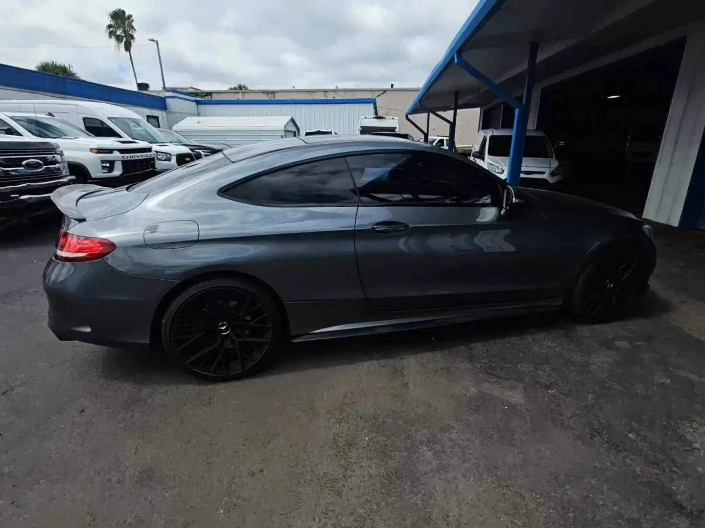 Mercedes-Benz C 43 AMG TINT* BURMASTER* DISTTRONIK* 360* ОБДУХ* NIGHT PAC - изображение 3