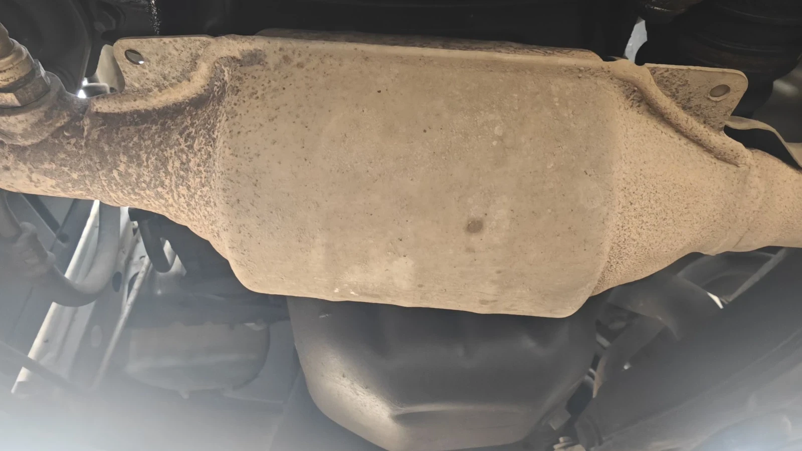 Toyota Yaris 1.0 КЛИМАТИК  - изображение 10