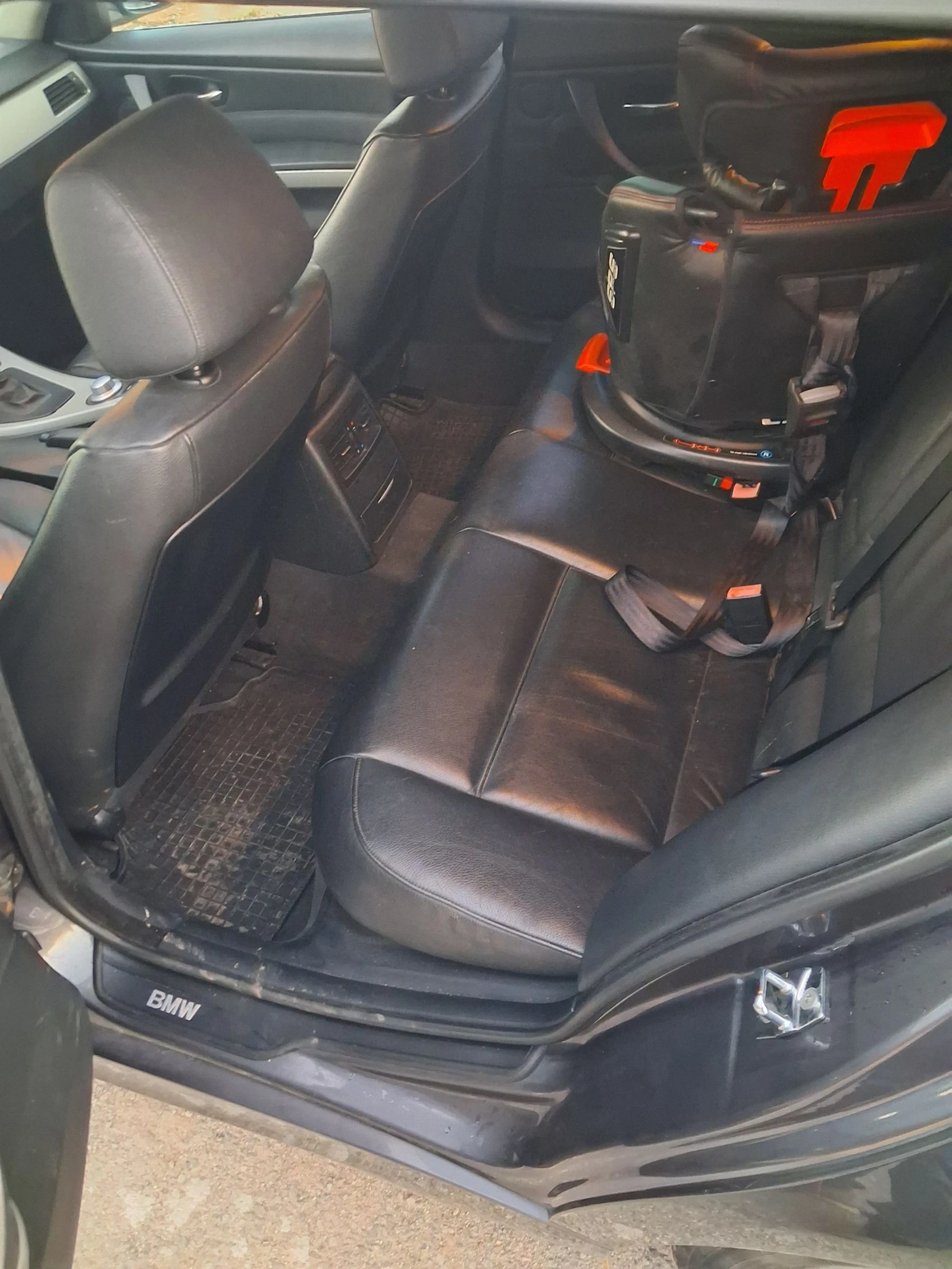 BMW 320  - изображение 9