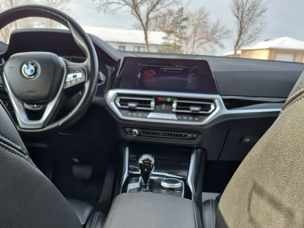 BMW 330 * 330i xDrive * CARFAX * БЕЗ ПЪРВОНАЧАЛНА ВНОСКА - изображение 9