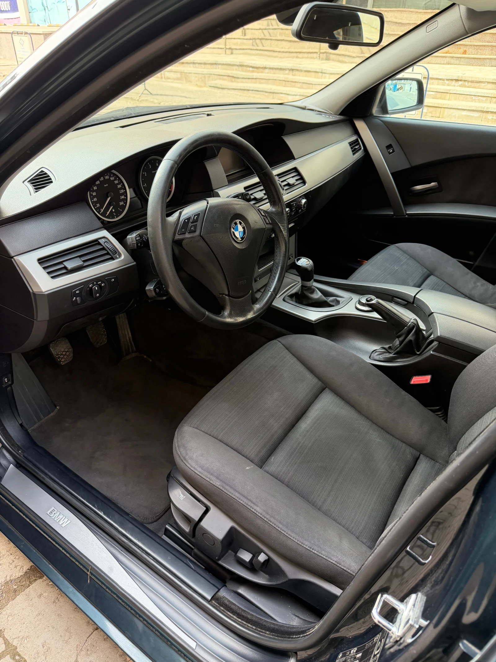 BMW 525, снимка 14 - Автомобили и джипове - 53762648