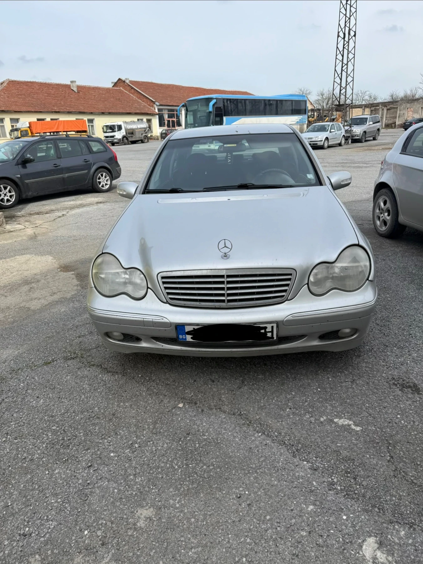 Mercedes-Benz C 220, снимка 2 - Автомобили и джипове - 54079875
