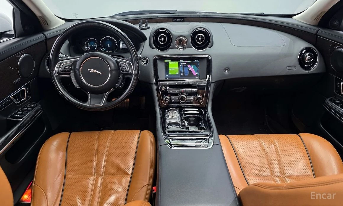 Jaguar Xj 30d PREMIUM LUXURY* LONG* MERIDIAN* TV* SUNROOF* , снимка 8 - Автомобили и джипове - 54078472