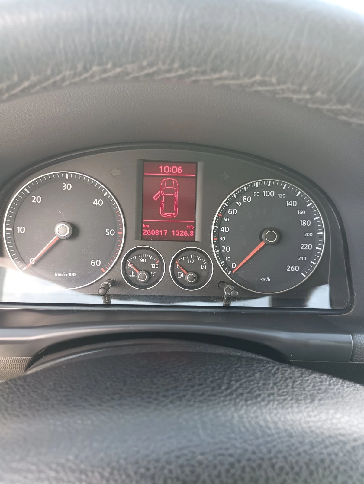 VW Touran 1.9TDI, снимка 3 - Автомобили и джипове - 54518597