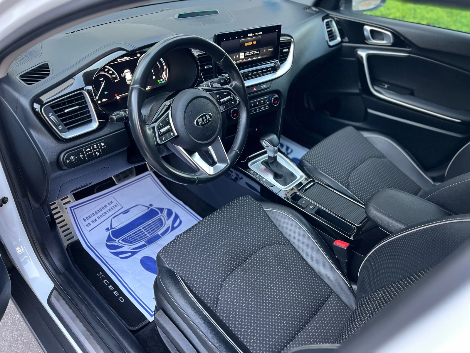 Kia XCeed 1.6 Plug-in-Hybrid PHEV DIGITAL COCKPIT KEYLESS, снимка 7 - Автомобили и джипове - 54648721