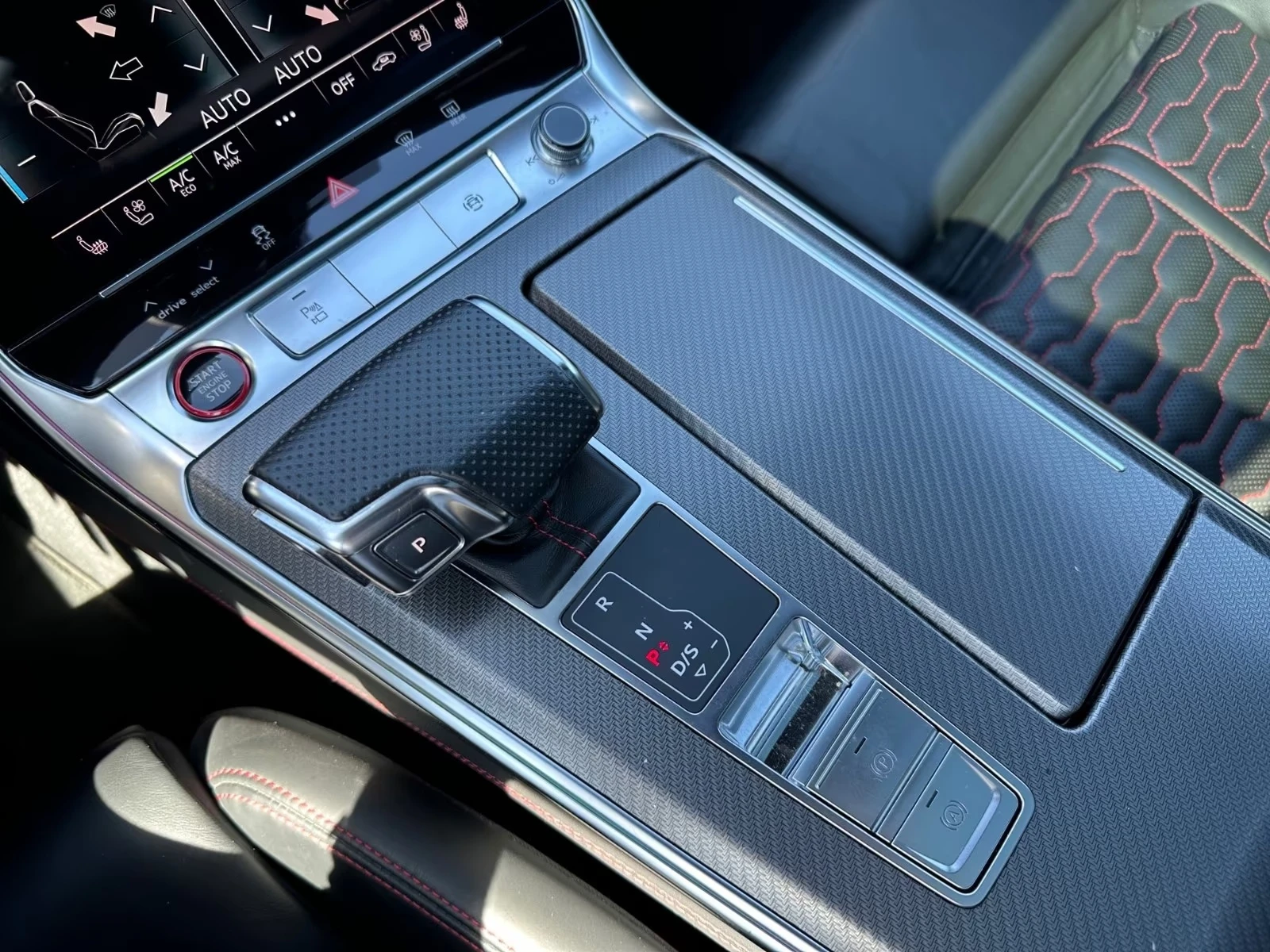 Audi Rs7 SPORTBACK / B&O / VIRTUAL COCKPIT PLUS / PANO /, снимка 15 - Автомобили и джипове - 55128632