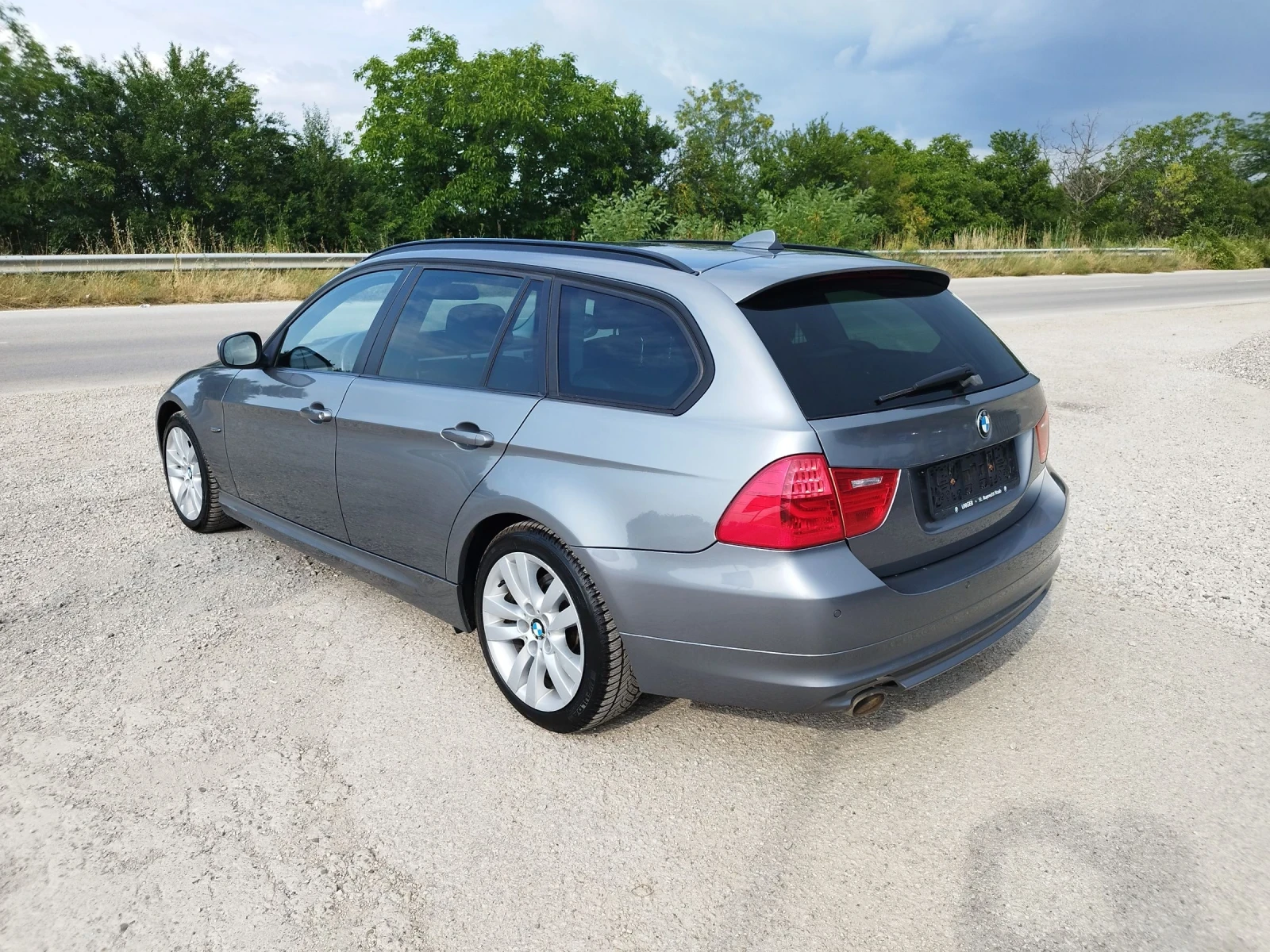 BMW 320 2.0 XD 184 kc Face, снимка 3 - Автомобили и джипове - 55128913