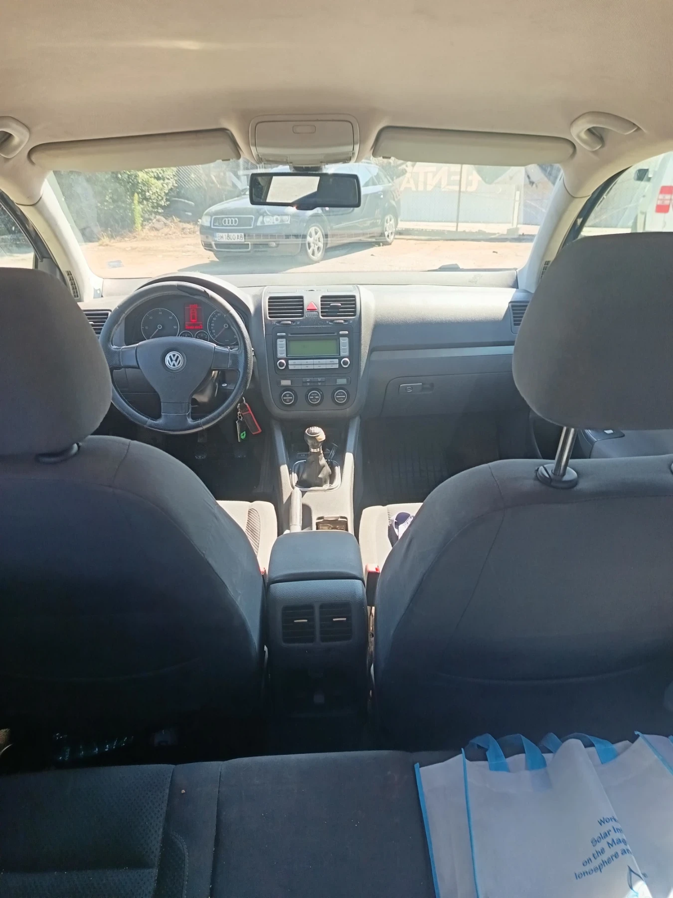 VW Golf 1.9 105 к.с., снимка 8 - Автомобили и джипове - 55391483