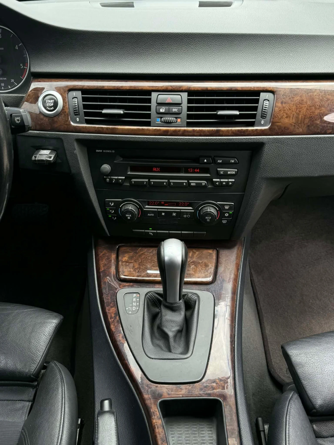 BMW 320, снимка 11 - Автомобили и джипове - 55450498