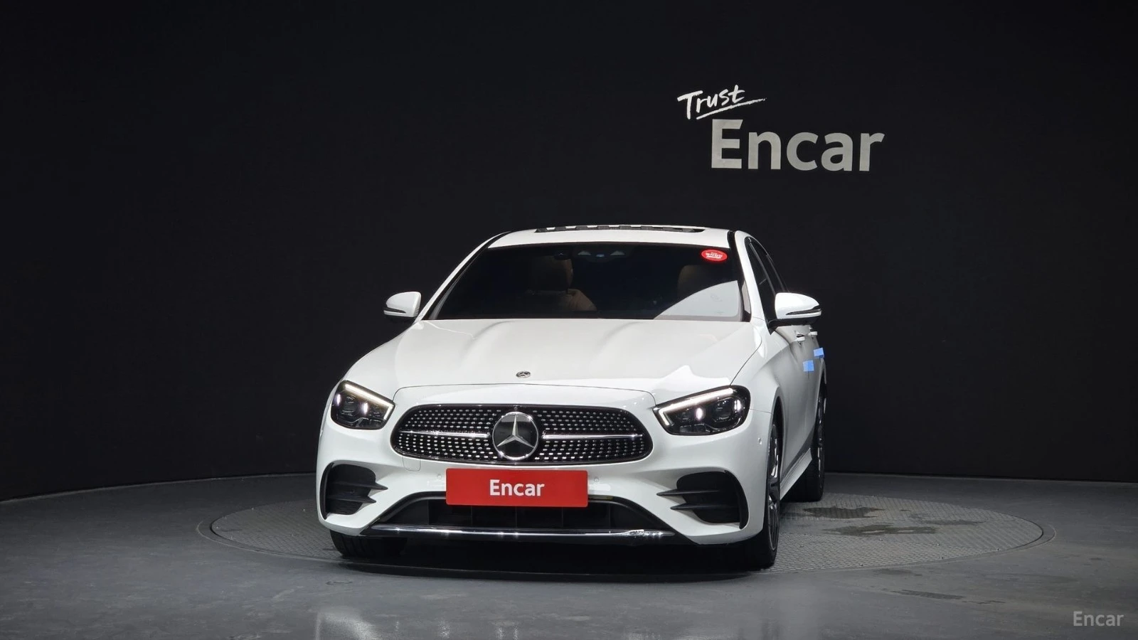 Mercedes-Benz E 220 ПОДГРЕВ* ПАМЕТ* DISTRONIC* HEADUP* 360 CAM, снимка 3 - Автомобили и джипове - 55459731
