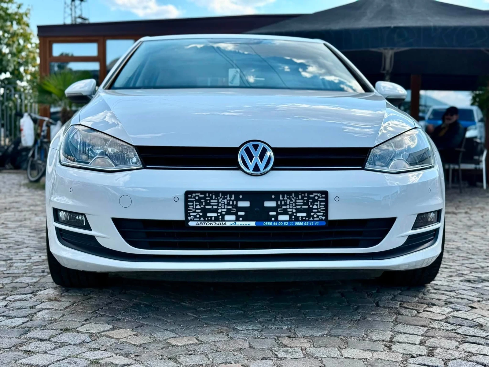 VW Golf 1.6 НАПЪЛНО ОБСЛУЖЕН, снимка 8 - Автомобили и джипове - 55537059