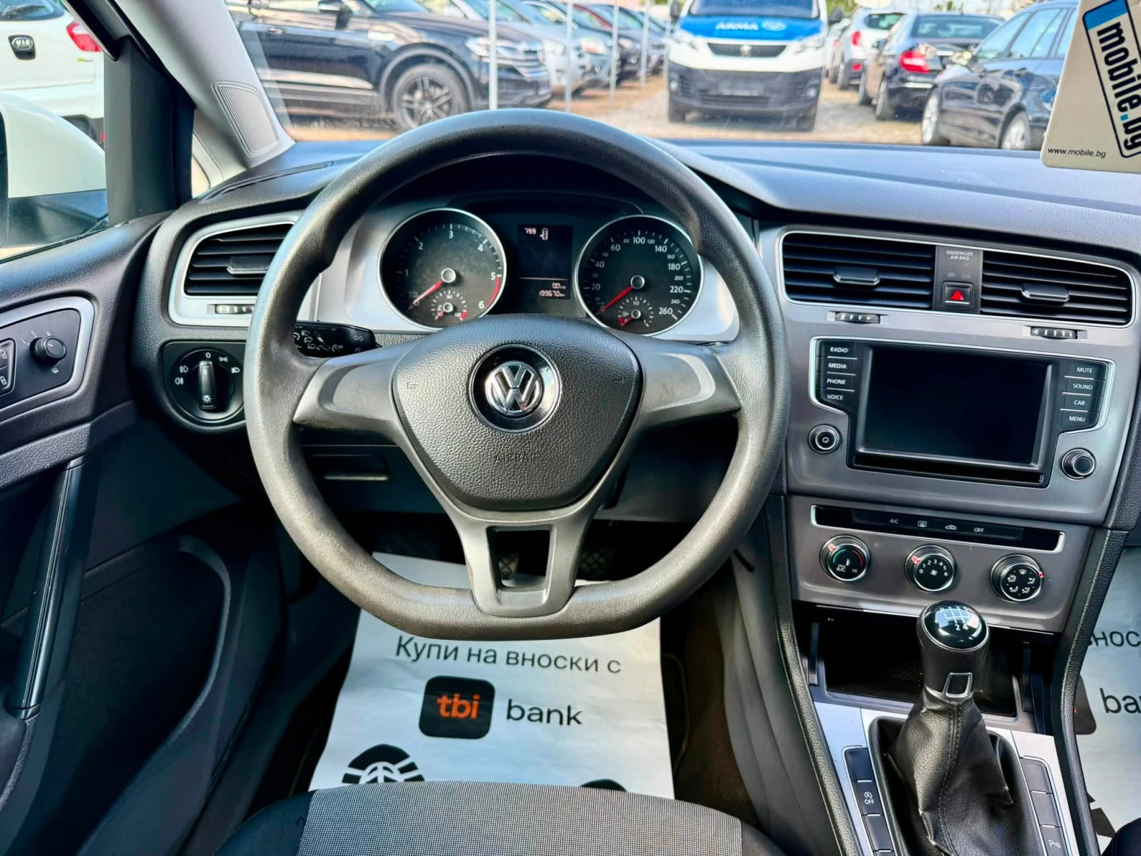 VW Golf 1.6 НАПЪЛНО ОБСЛУЖЕН, снимка 10 - Автомобили и джипове - 55537059