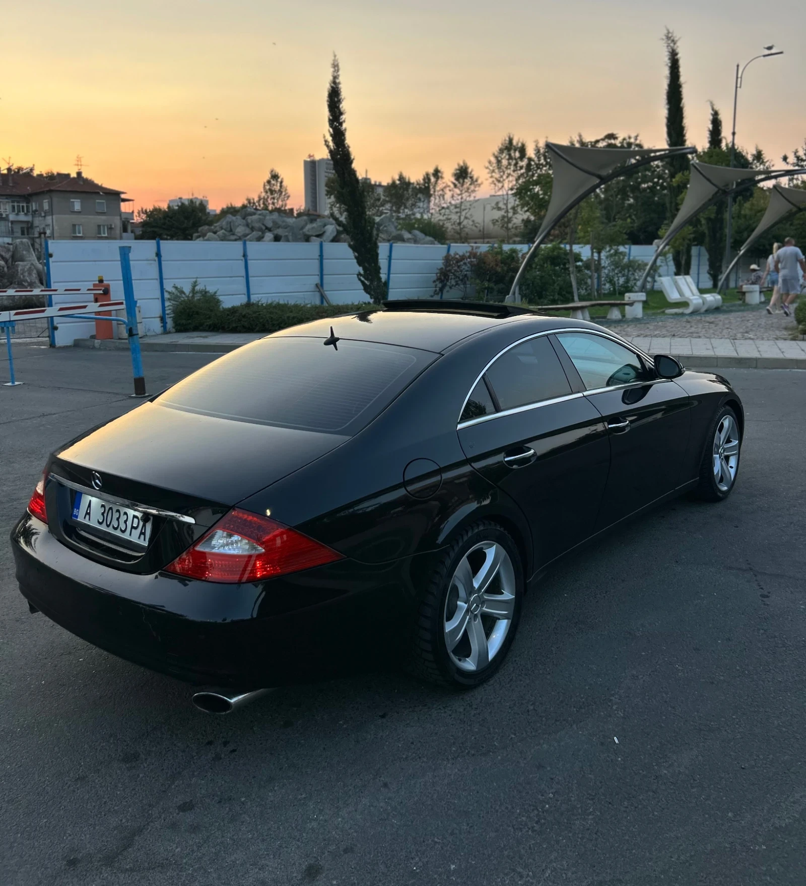 Mercedes-Benz CLS 320 W219, снимка 5 - Автомобили и джипове - 55711469