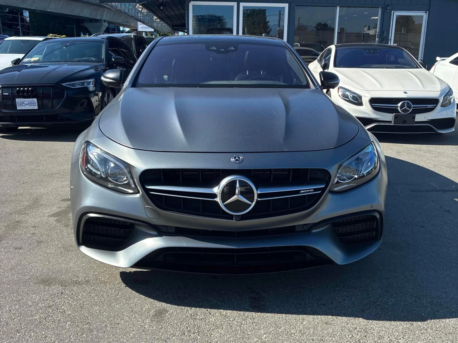 Mercedes-Benz E 63 AMG S 4MATIC* 360* Pano* Brum* Dis* Масажи* HUD* Обдух, снимка 2 - Автомобили и джипове - 55778601