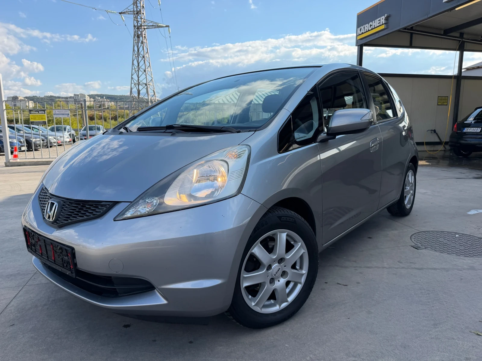 Honda Jazz 1.4i 100к.с, снимка 3 - Автомобили и джипове - 56245542