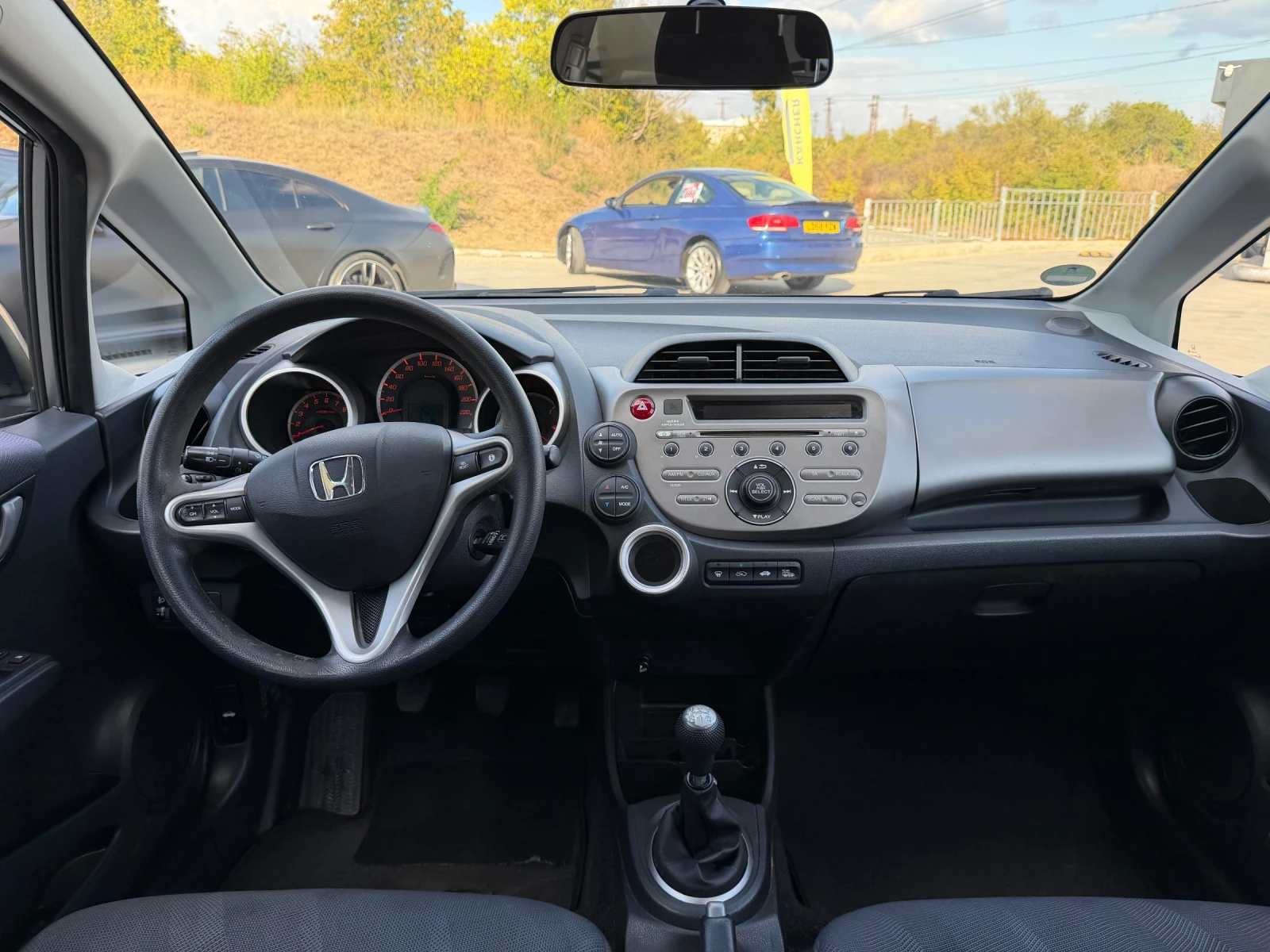 Honda Jazz 1.4i 100к.с, снимка 11 - Автомобили и джипове - 56245542